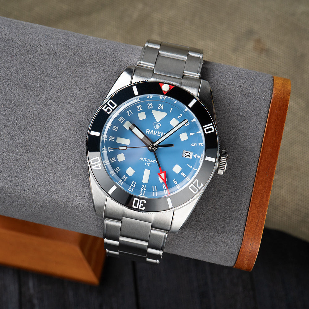 Raven Custom - 39mm GMT Diver - Blue – Raven Watches LLC